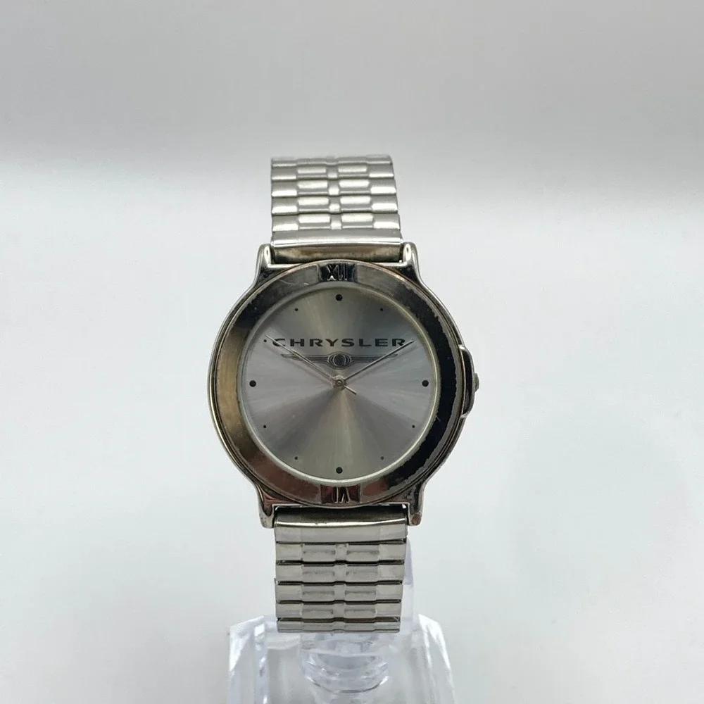 Chrysler Men's Watch 37mm Silver Tone Stretch Band New Battery SMALL 6.25